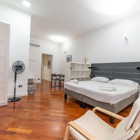 Via Atri 25 Apartman Nápoly Kültér fotó