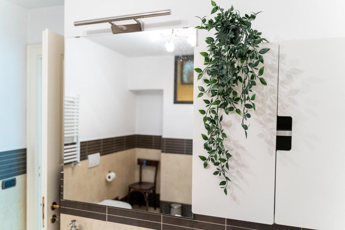 Via Atri 25 Apartman Nápoly Kültér fotó